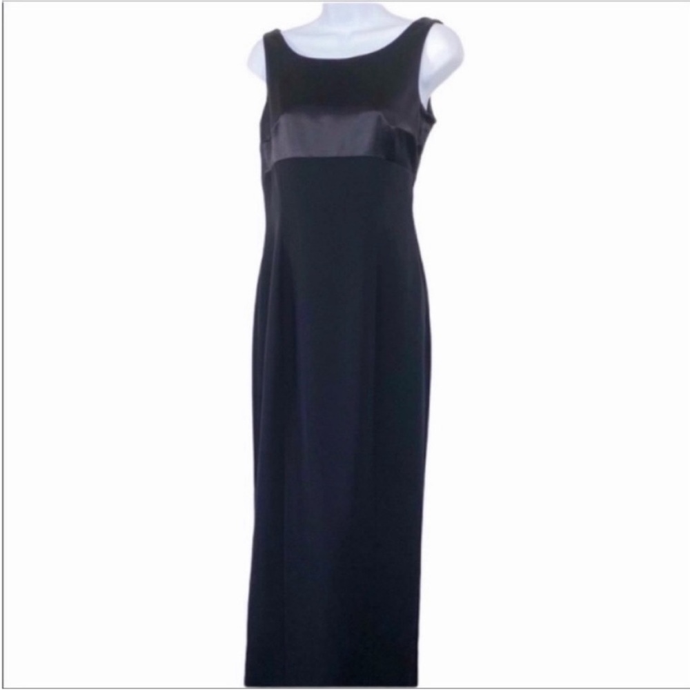 TAHARI sleeveless long formal dress 4 - Picture 9 of 13